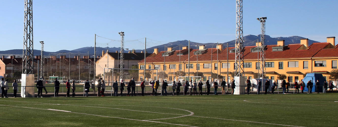 Reparto de mascarillas en Segovia 