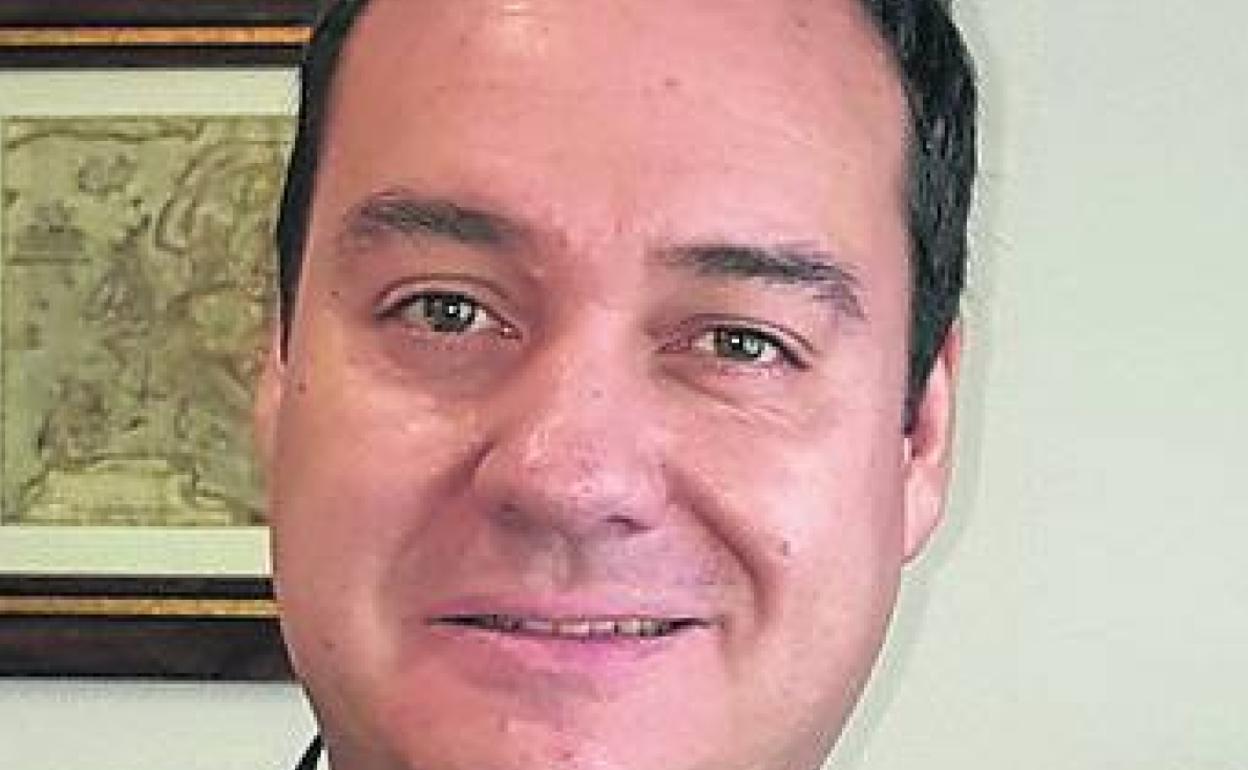 «La forma de trabajo ha cambiado mucho con los medios telemáticos»