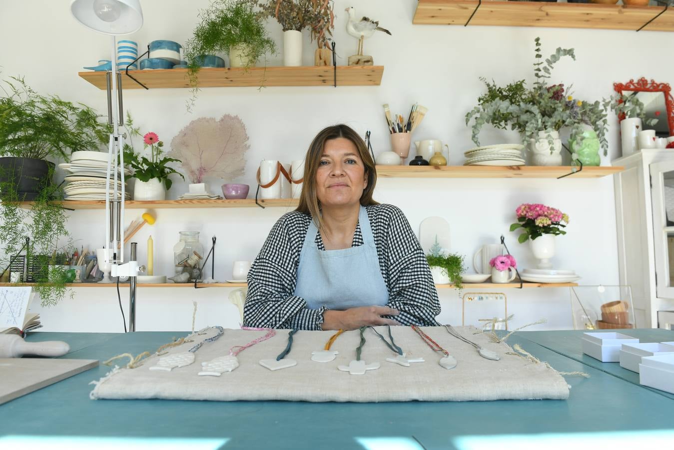 Fotos: La diseñadora Elsa Mateo nos abre las puertas de su taller de cerámica Mouette 12