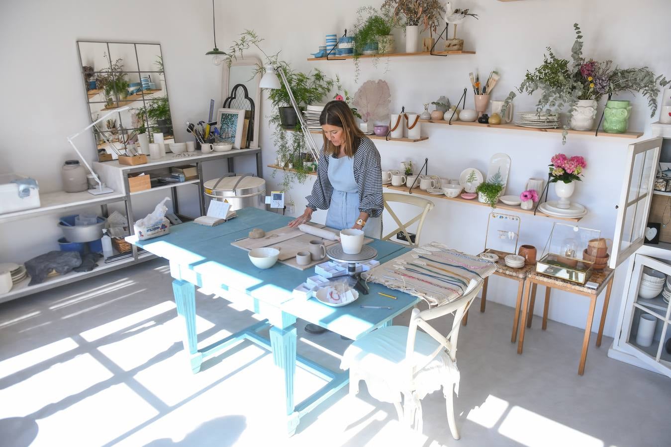 Fotos: La diseñadora Elsa Mateo nos abre las puertas de su taller de cerámica Mouette 12
