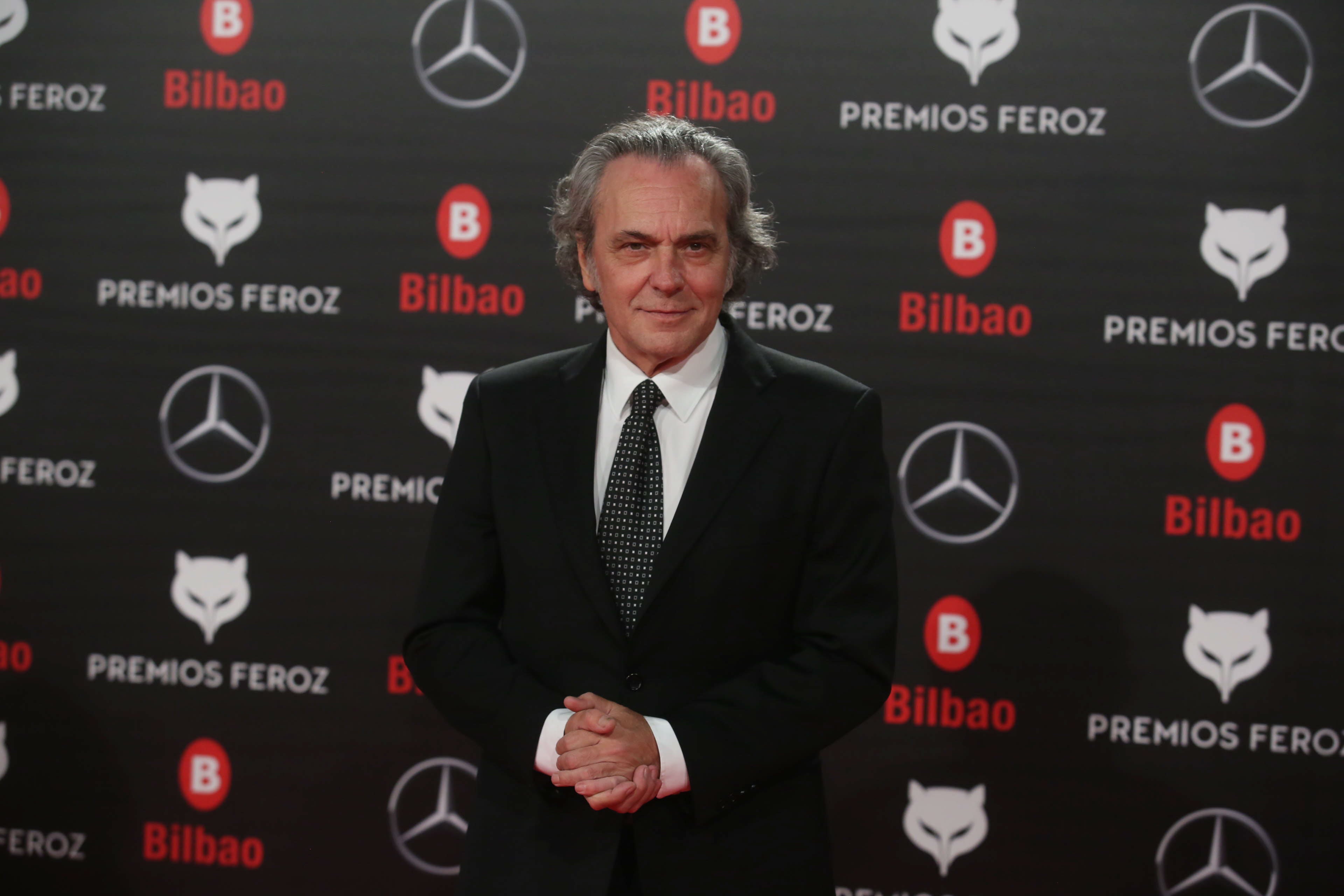 El actor José Coronado también recibió el pasado 9 de abril la vacuna de AstraZeneca en el WiZink Center de Madrid. «Qué queremos, ¿un 'efectito' secundario y seguir vivos o irnos para el otro barrio? Está claro que hay que ponérsela», respondió a una periodista de Canal 24 Horas.