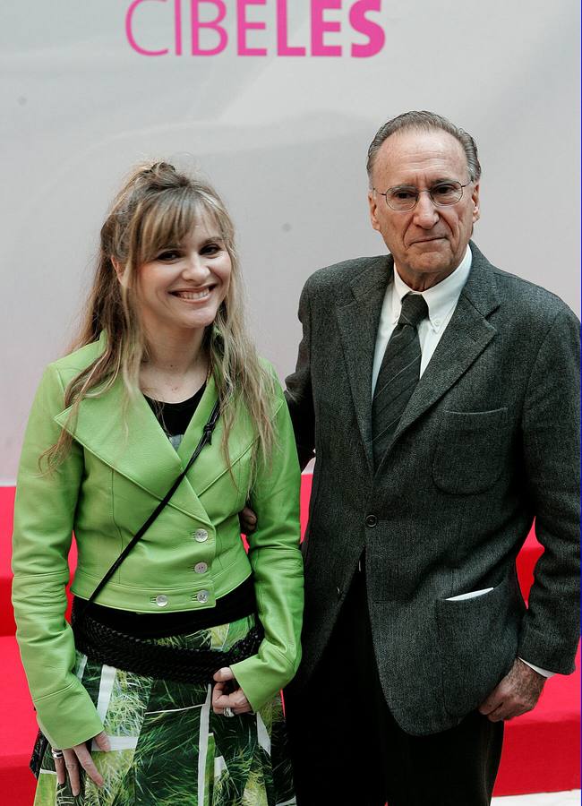 2006. Los diseñadores María Lafuente y Andrés Sardá, durante la prensentación hoy en Madrid de la Pasarela Cibeles - Madrid Internacional Fashion Week
