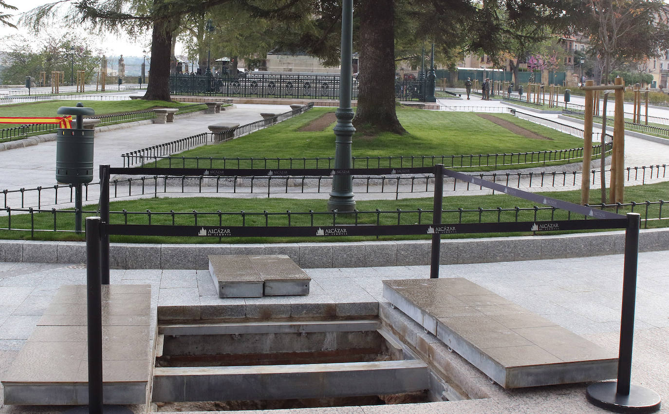 Plaza Reina Victoria Eugenia del Alcázar 