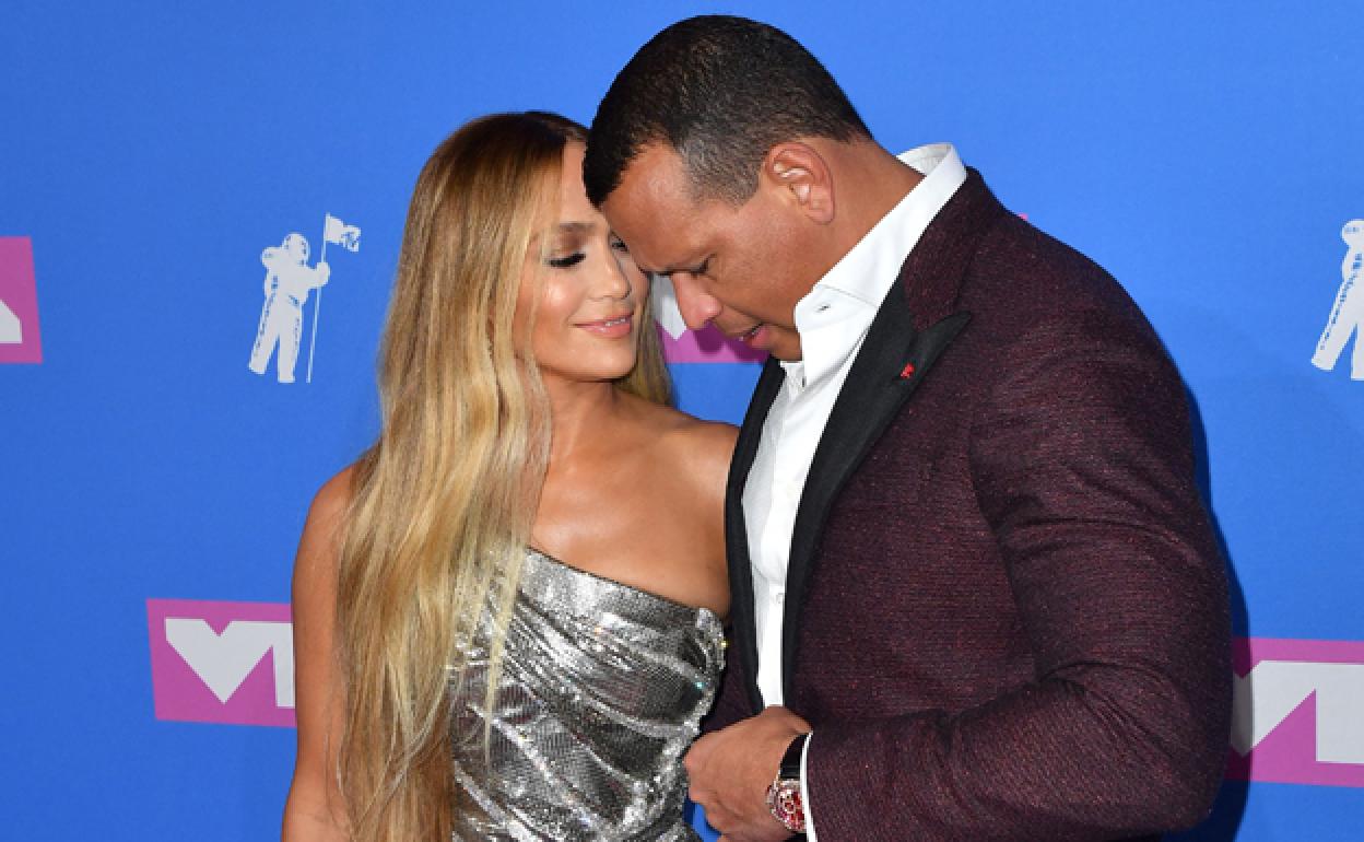 Jennifer Lopez junto a Alex Rodriguez. 