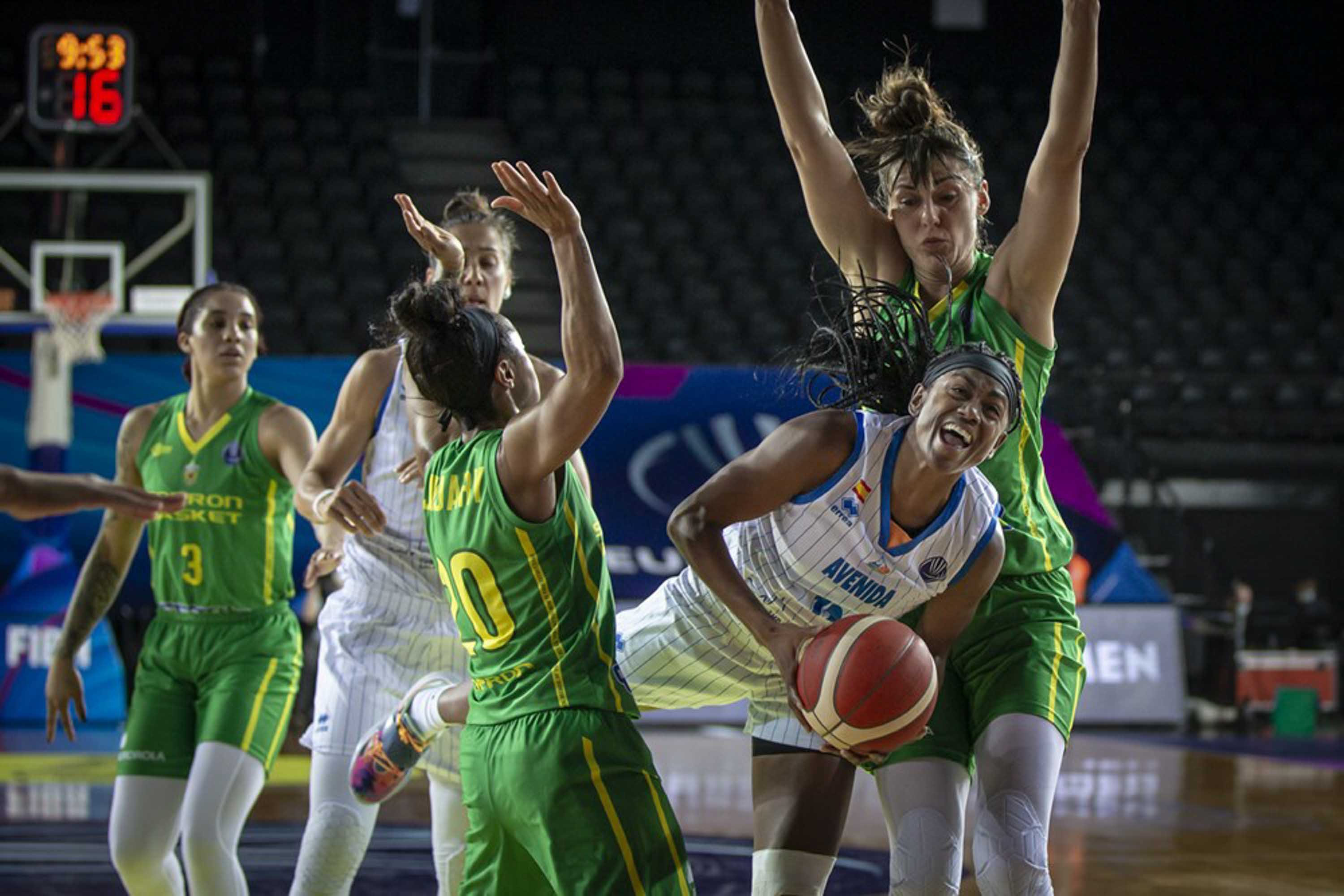 Avenida se clasifica para la final de Euroliga