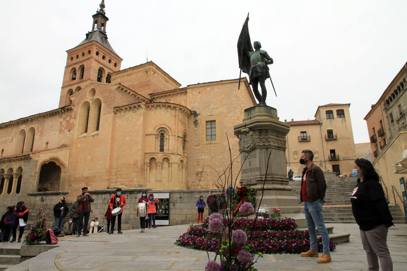 Actos en la plaza de Medina del Campo con motivo del Día de la Comunidad.