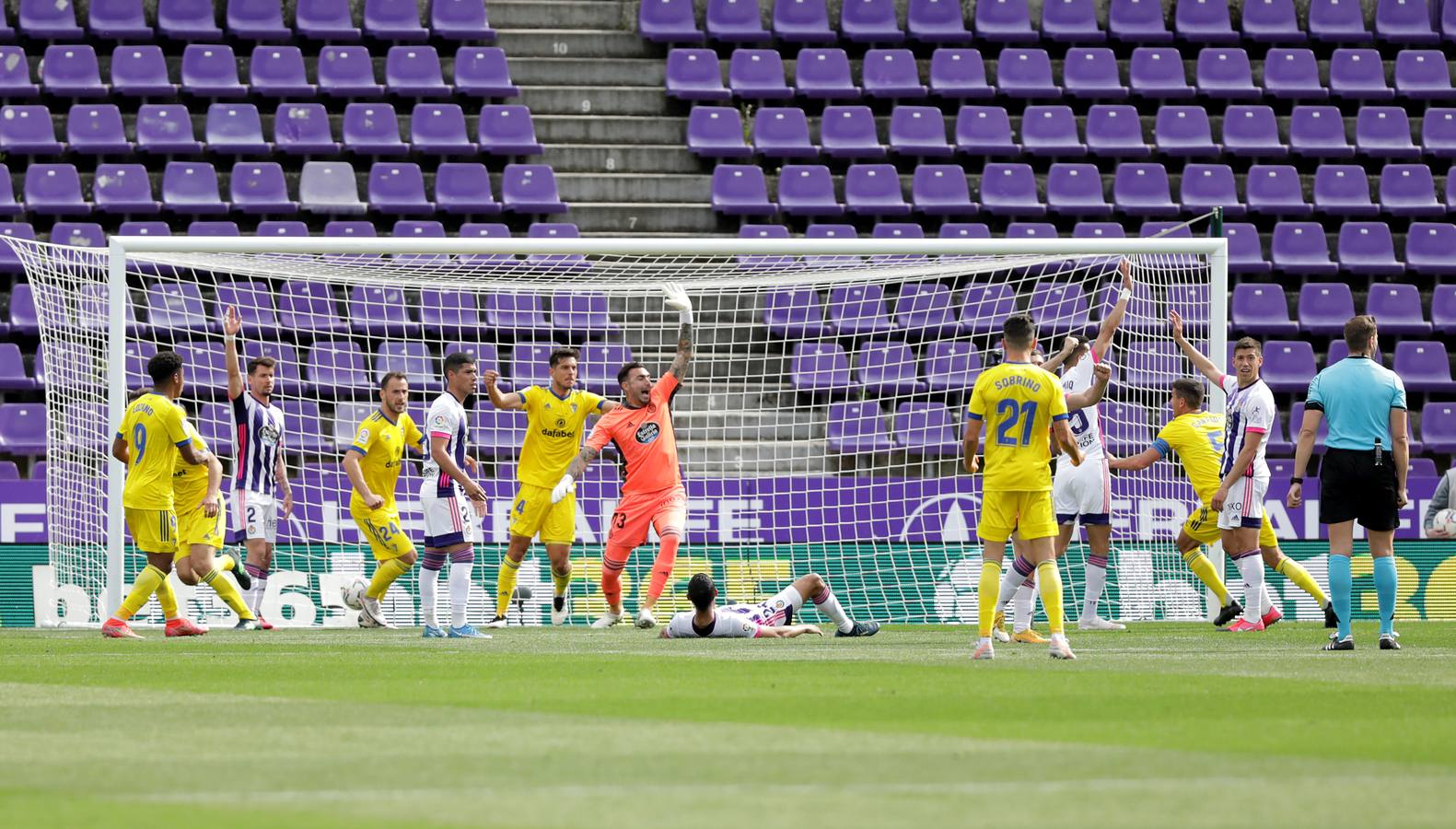 Fotos: Empate del Real Valladolid ante el Cádiz (1-1)