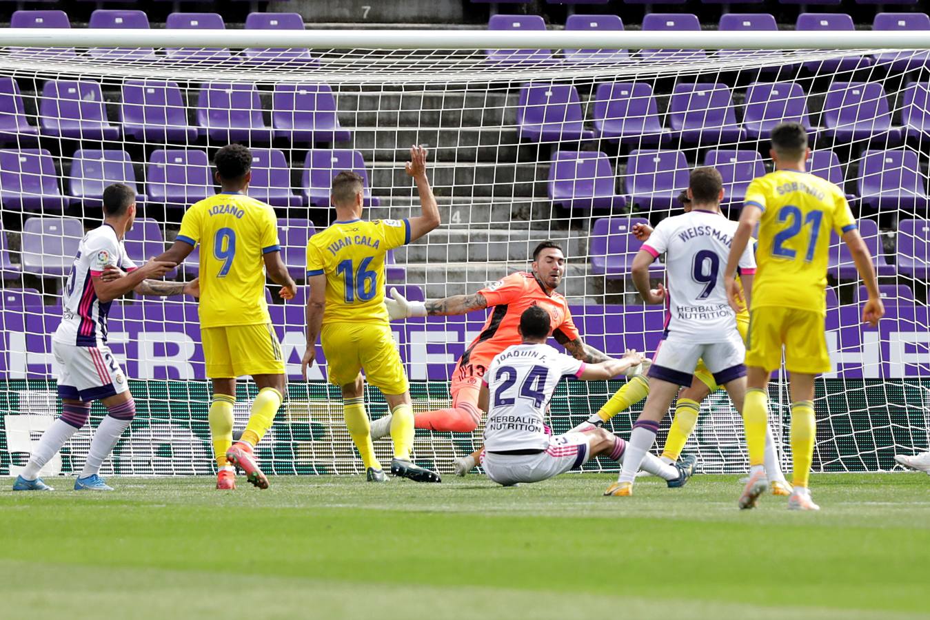 Fotos: Empate del Real Valladolid ante el Cádiz (1-1)