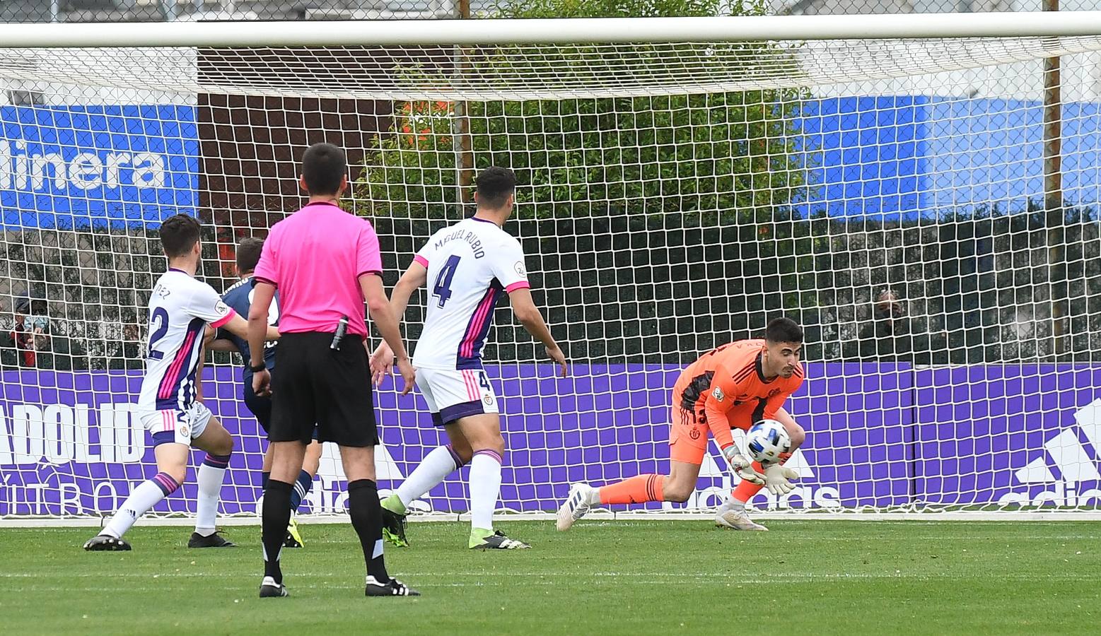 Fotos: El Promesas cae derrotado ante un monumental Celta B