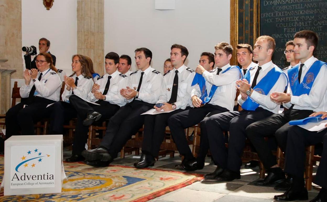 Graduación de alumnos de Adventia 