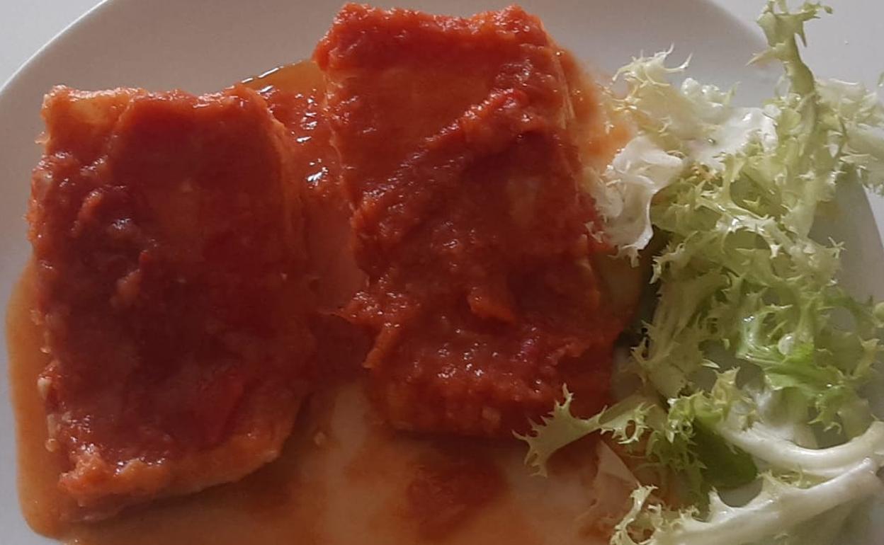 Recetario Degusta: Apetitoso bacalao con salsa de tomate y pimientos del piquillo