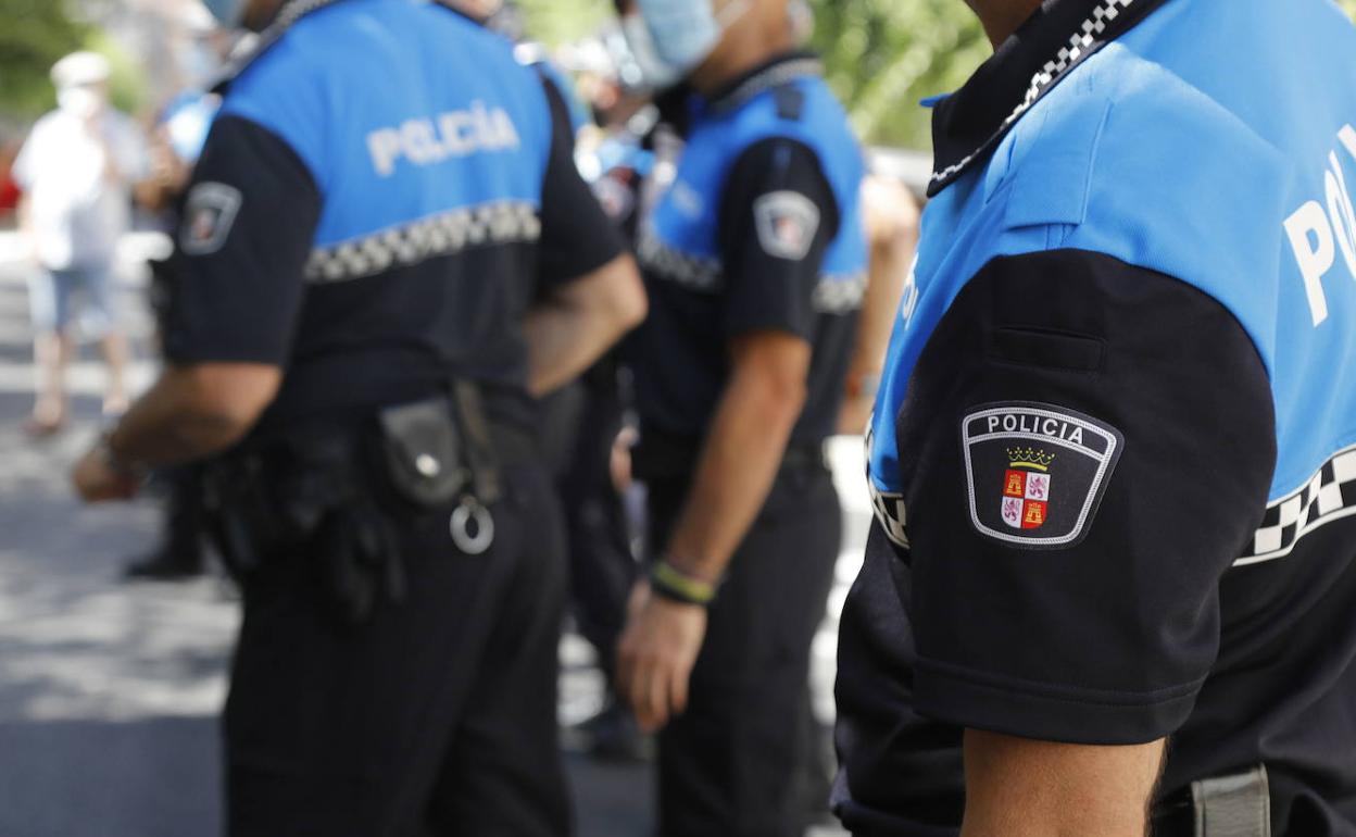 Agrede e intenta robar a una mujer de 61 años al entrar a su portal en Palencia