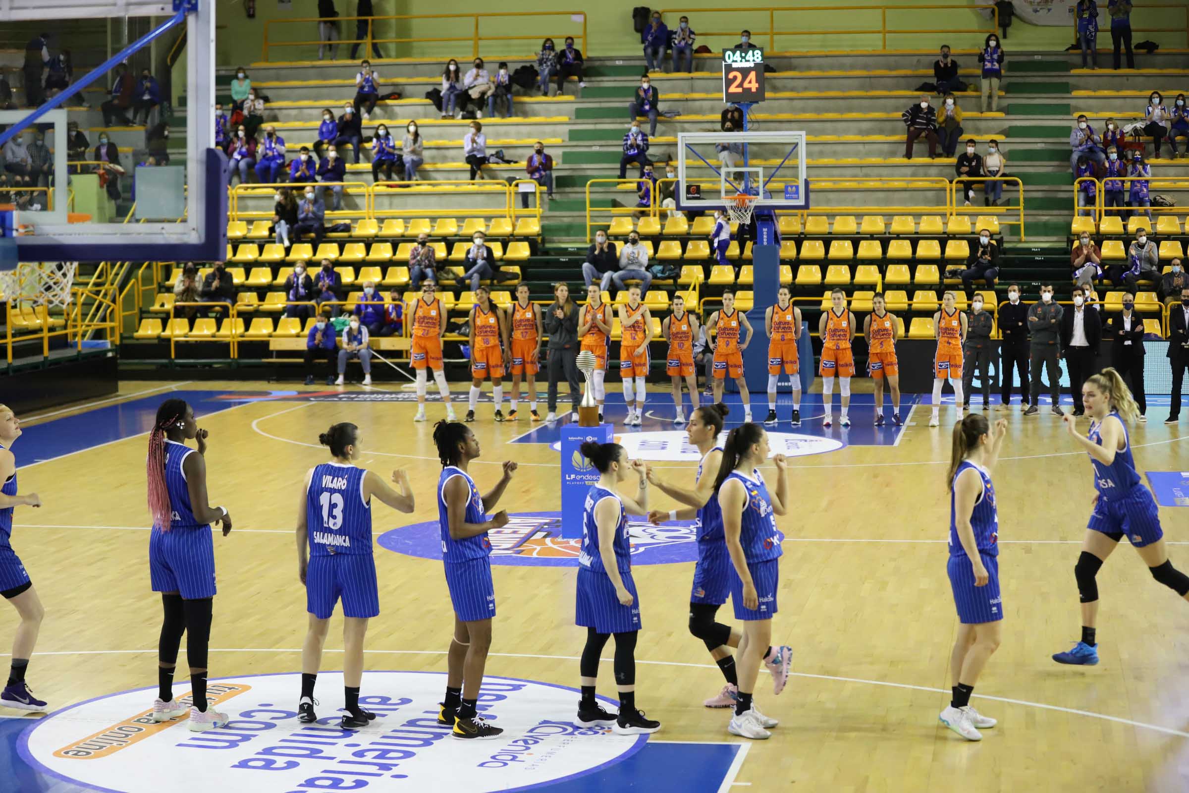 CB Avenida 64-67 Valencia Basket