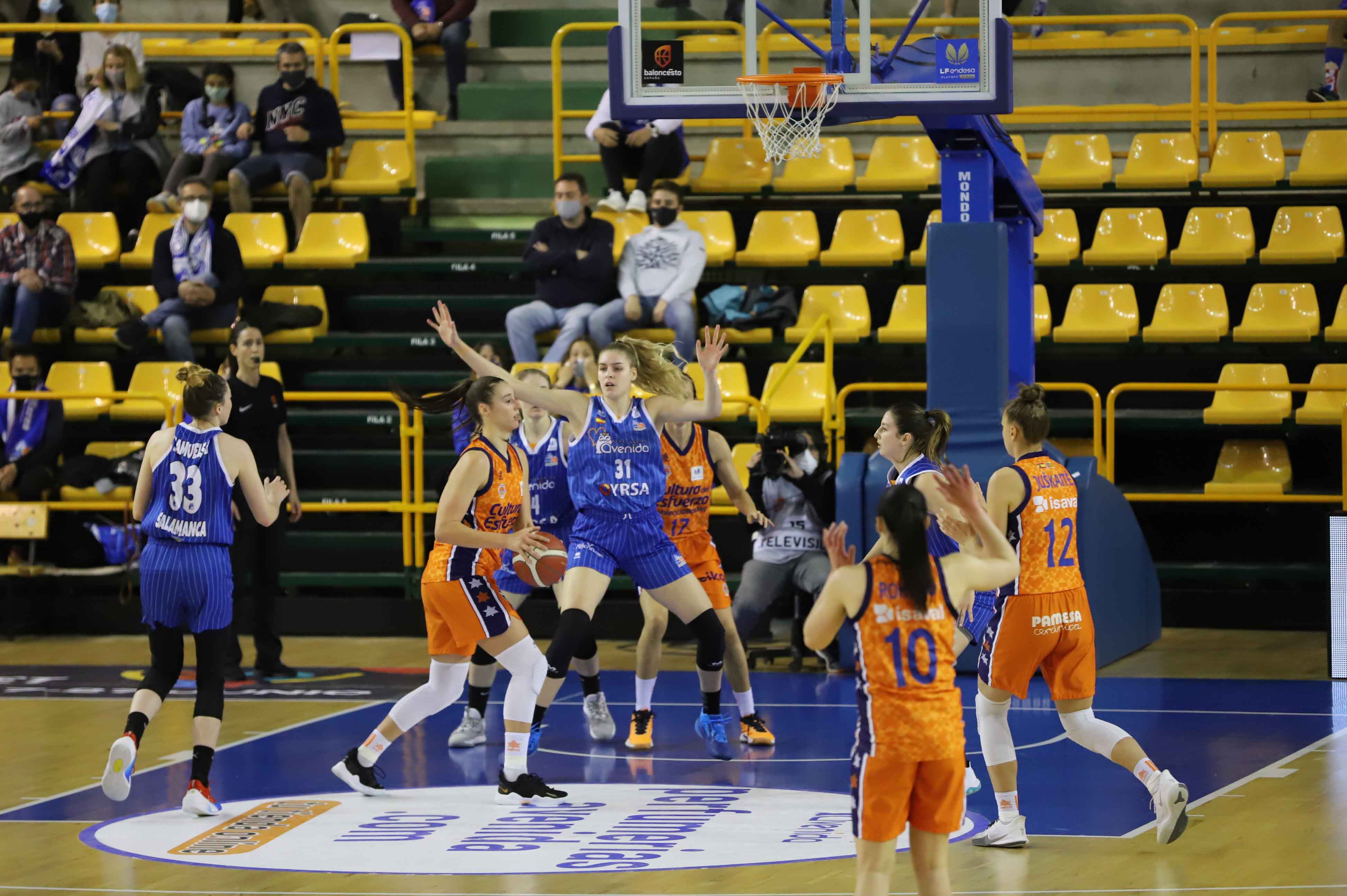 CB Avenida 64-67 Valencia Basket