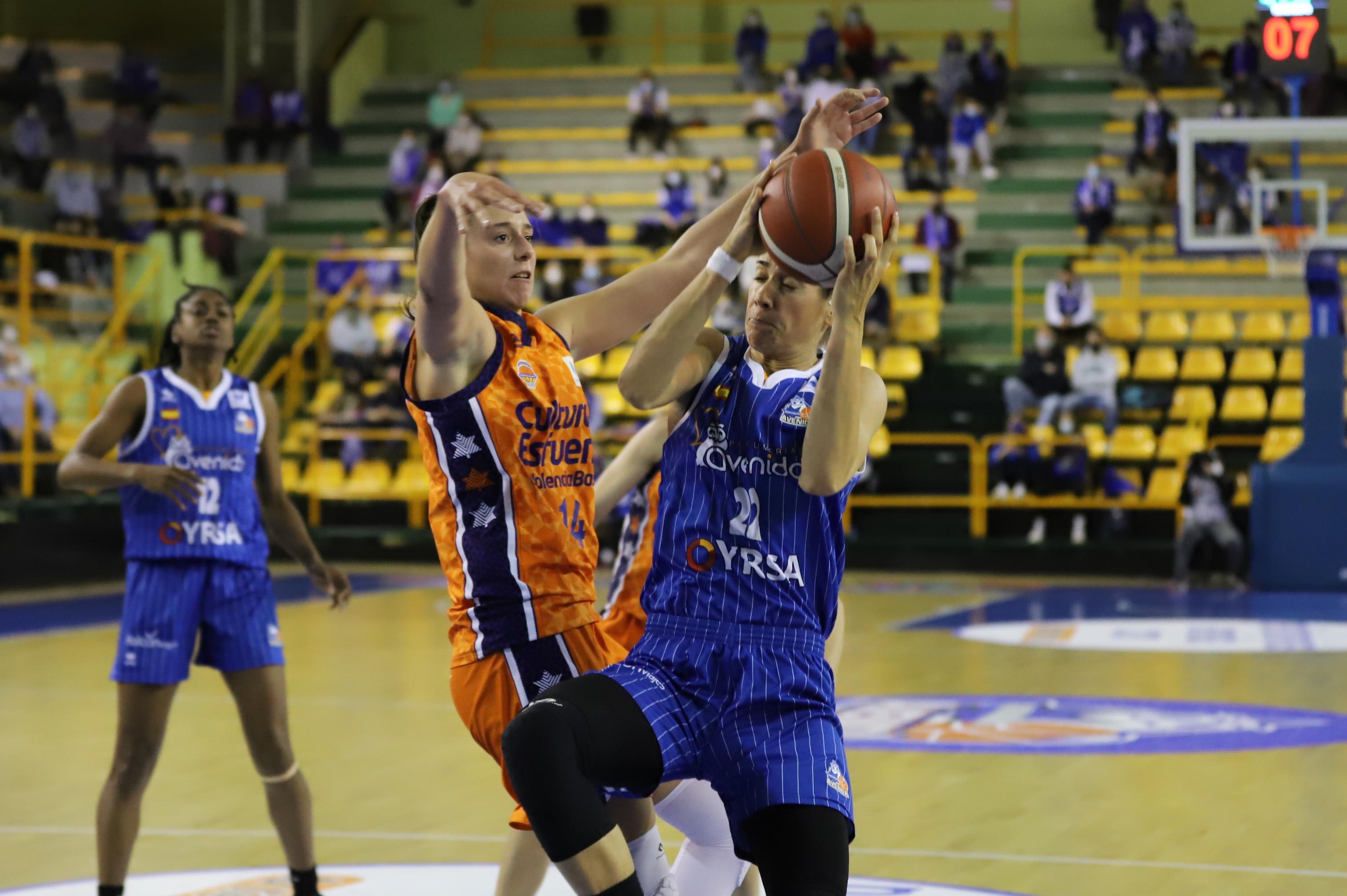 CB Avenida 64-67 Valencia Basket