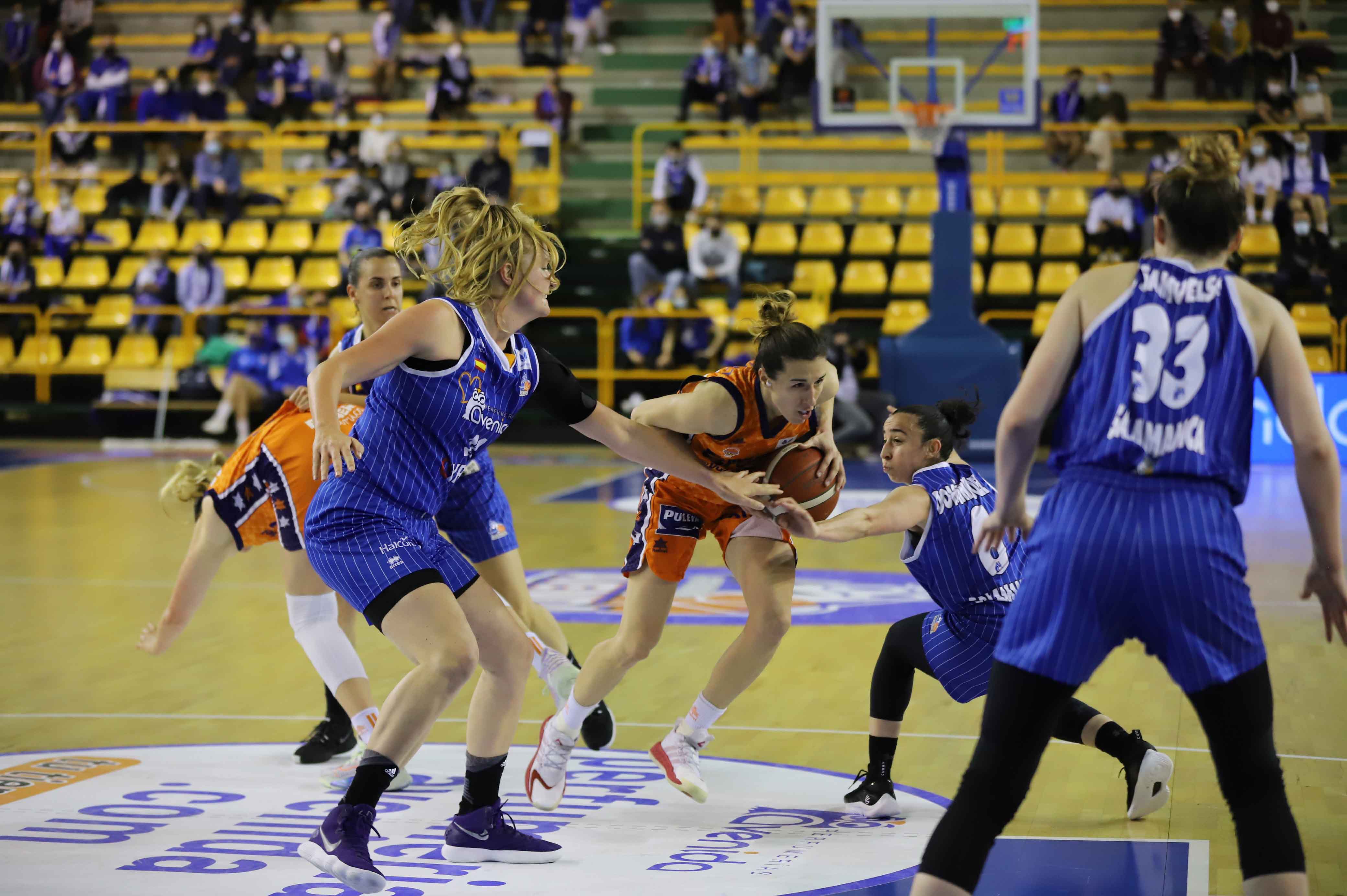 CB Avenida 64-67 Valencia Basket