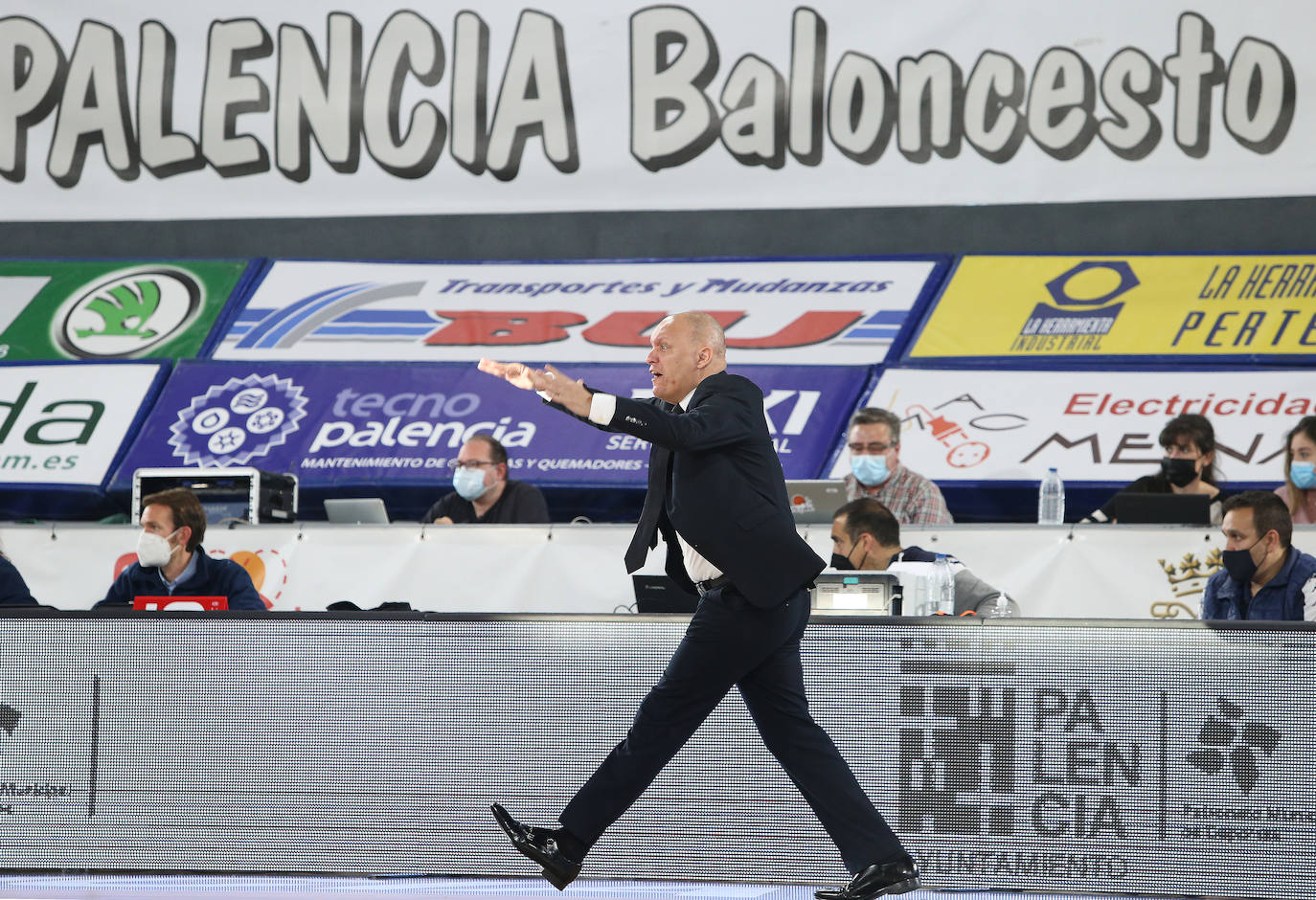 Fotos: Mal cierre de temporada para el Destino Palencia