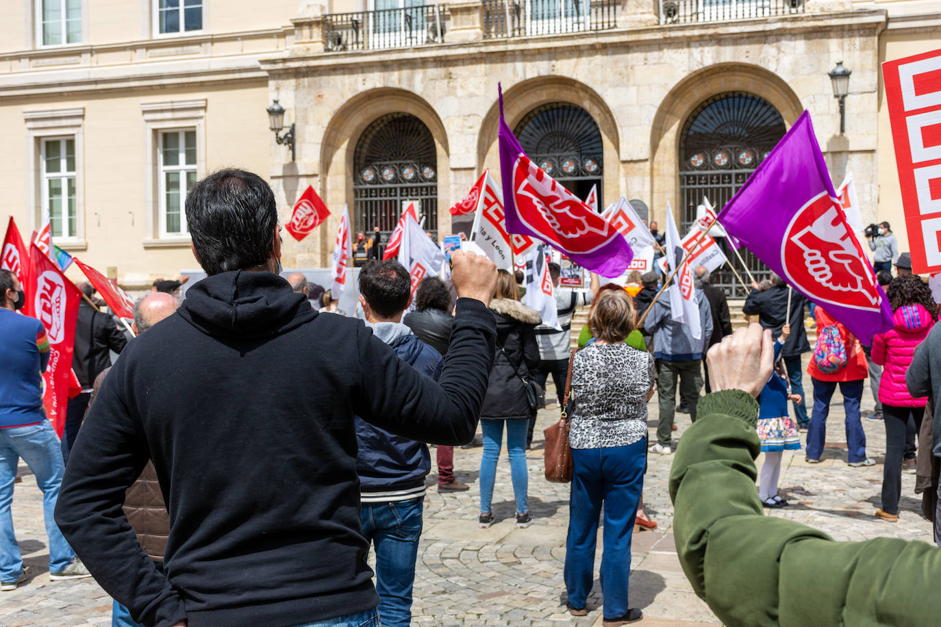 Fotos: Manifestación del Primero de Mayo en Palencia