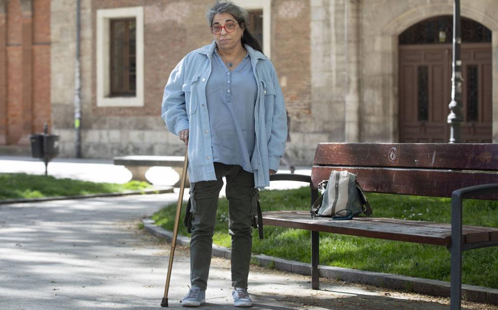 Gloria San José se contagió en el barrio vallisoletano de Pajarillos. Hace unos años sus problemas se activaron y le impiden trabajar.