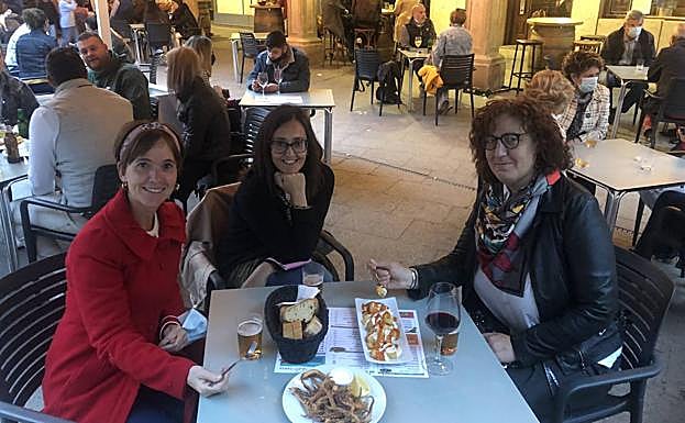 Imagen principal - 'Terraceo' en El Somatén y El Convento de Aranda, en Aranda de Duero. 