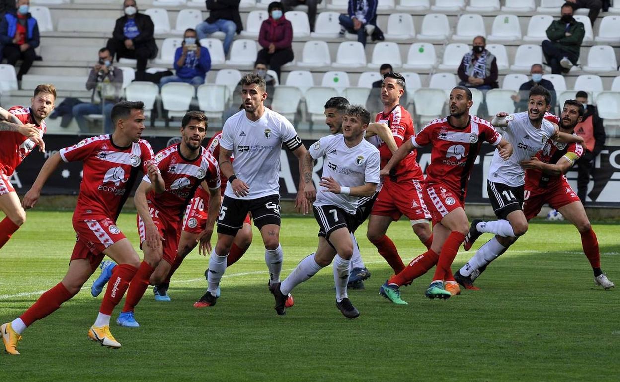 Unionistas, ante una gran final por el play-off a Segunda División frente  al líder | El Norte de Castilla