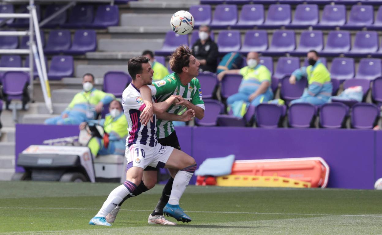 El Real Valladolid juega como nunca y empata como siempre