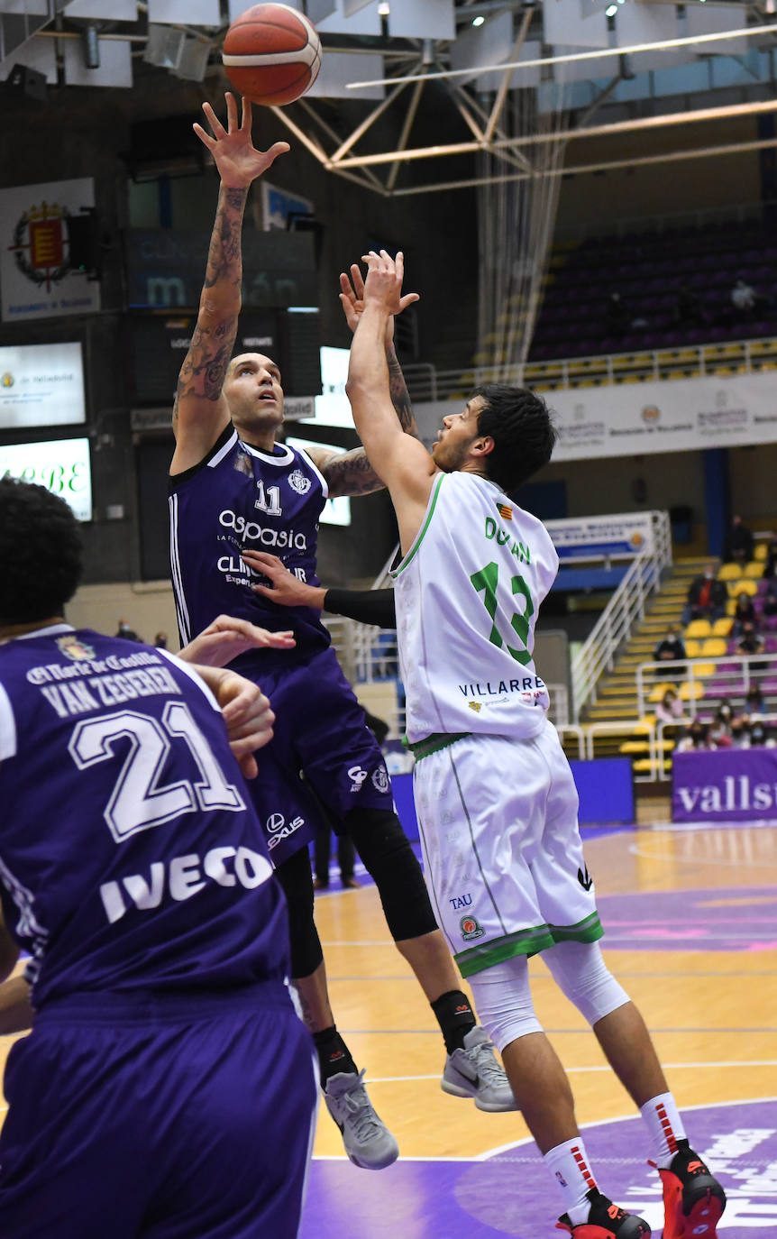 Fotos: Real Valladolid de Baloncesto 83 - 88 Tau Castelló