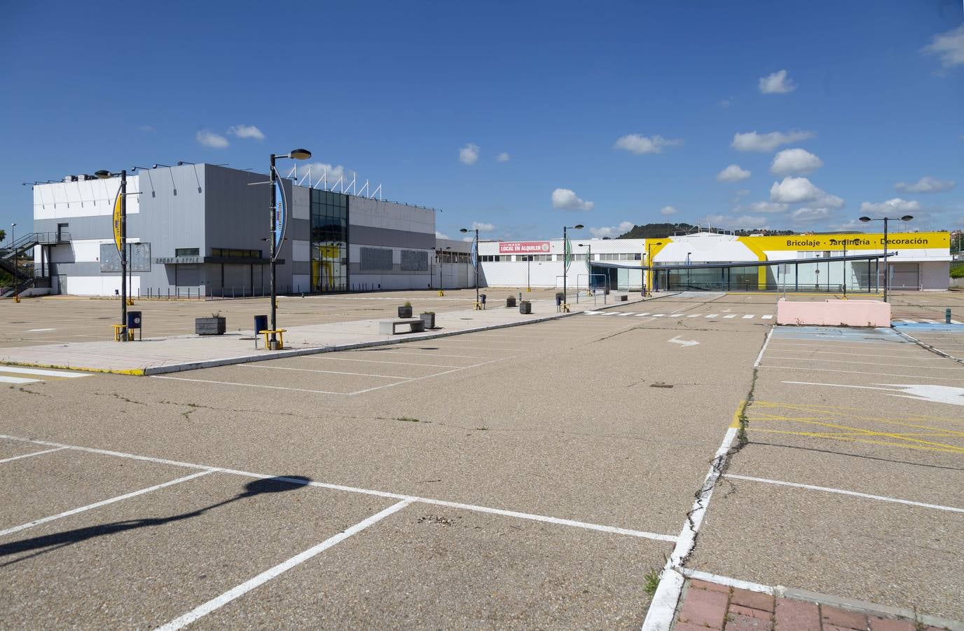 Fotos: La desoladora imagen del centro comercial Equinoccio Zaratán