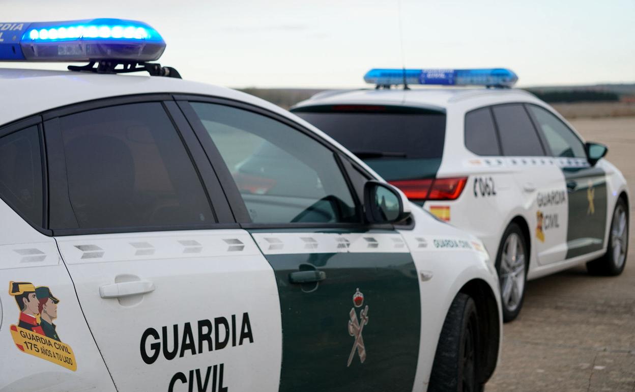 Coches de la Guardia Civil, en una imagen de archivo.