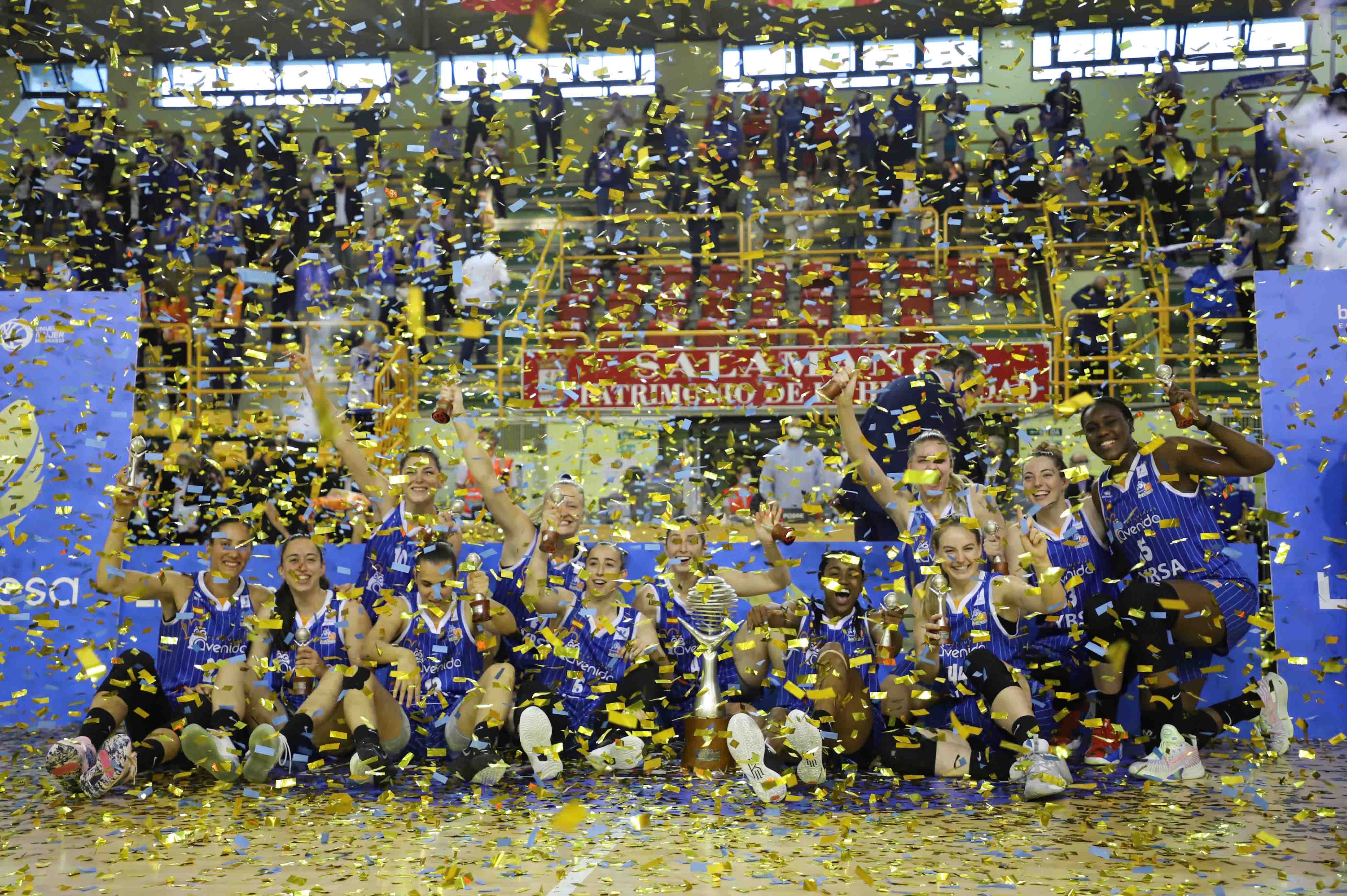 Celebración  del CB Avenida