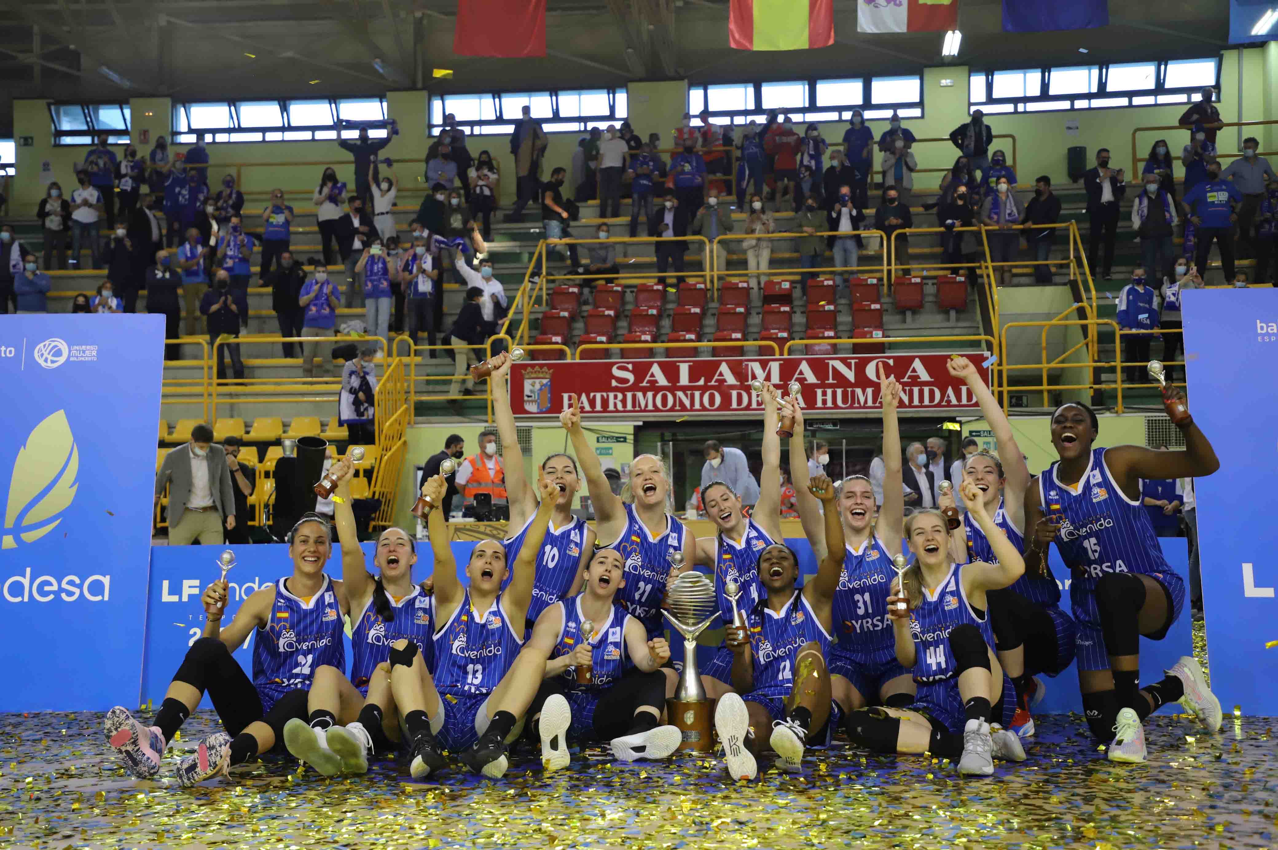Celebración  del CB Avenida