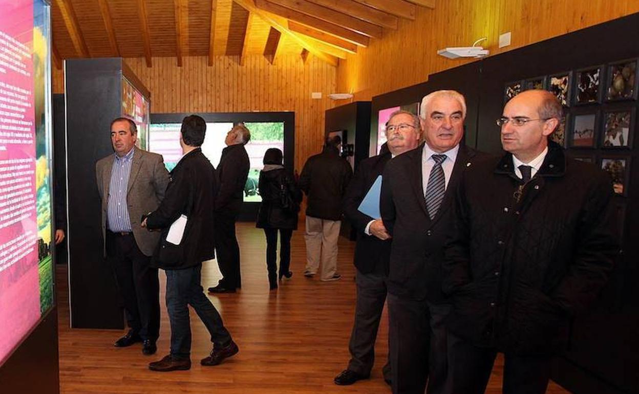 Eloy García, junto al presidente de la Diputación, durante un acto.