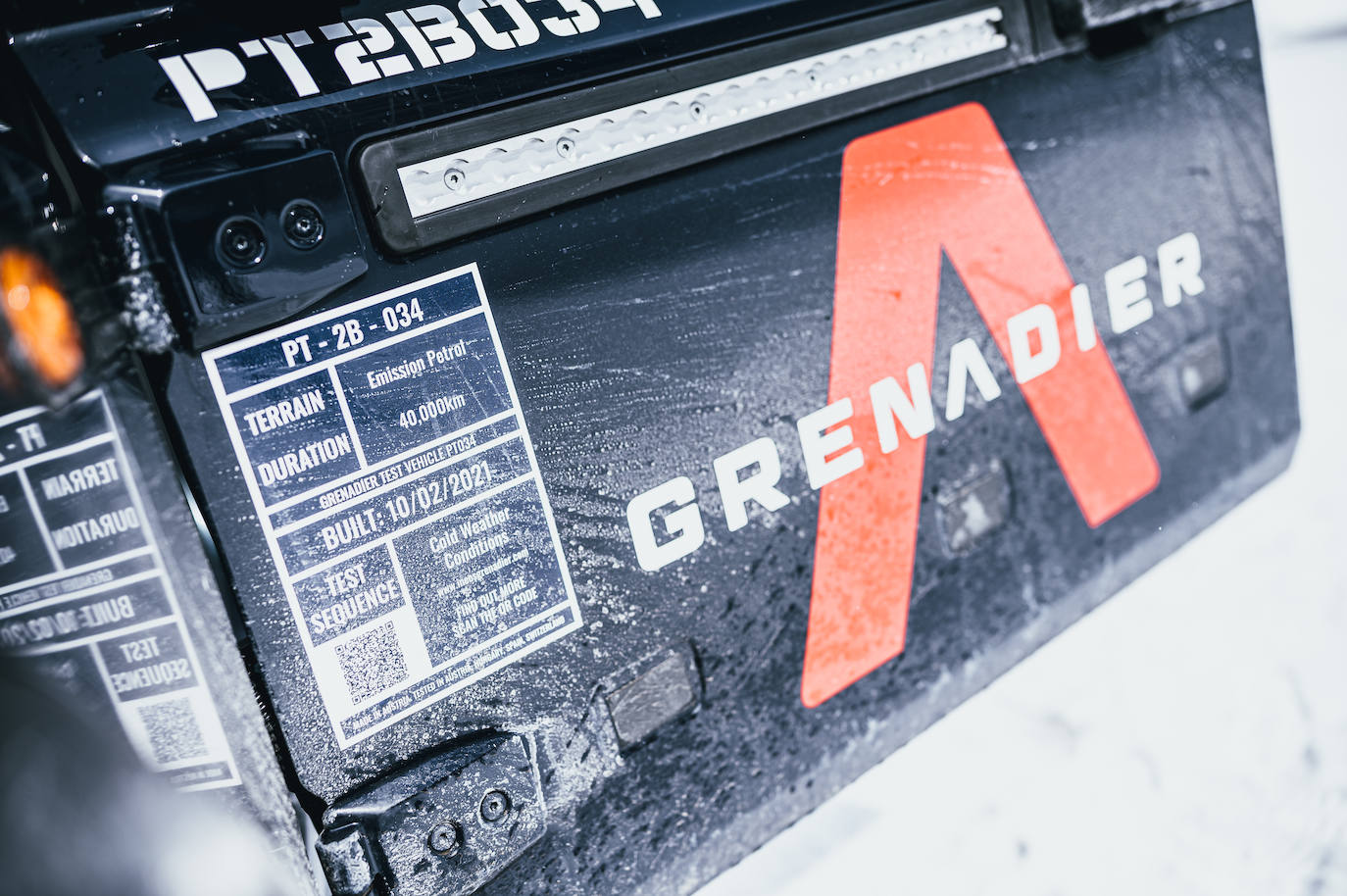Fotos: El Ineos Grenadier se somete a las pruebas todo terreno previas a su lanzamiento