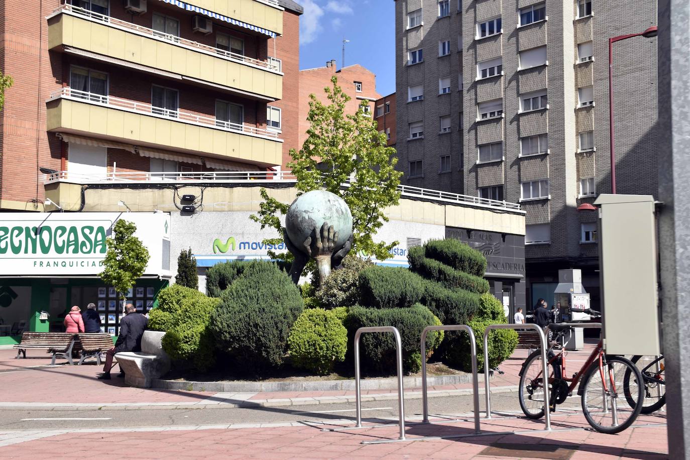 Es un barrio situado al norte de la ciudad que cuenta con más de 12.000 viviendas