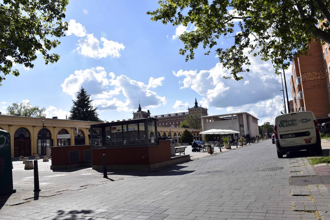 Es un barrio situado al norte de la ciudad que cuenta con más de 12.000 viviendas