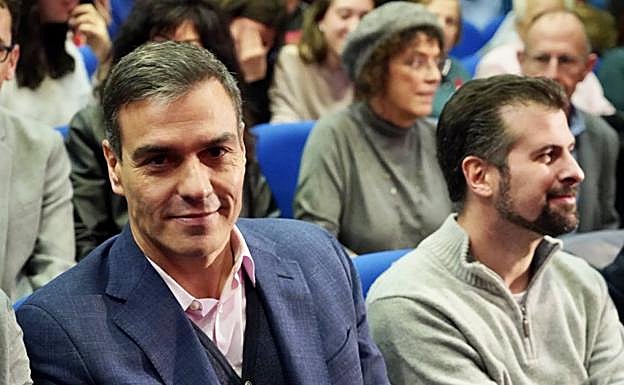 Pedro Sánchez y Luis Tudanca, en un acto electoral en 2019.