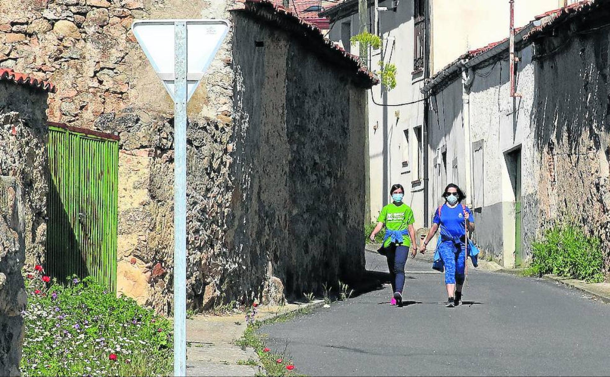 Hontoria conserva el carácter de pueblo. Es uno de sus fuertes. 