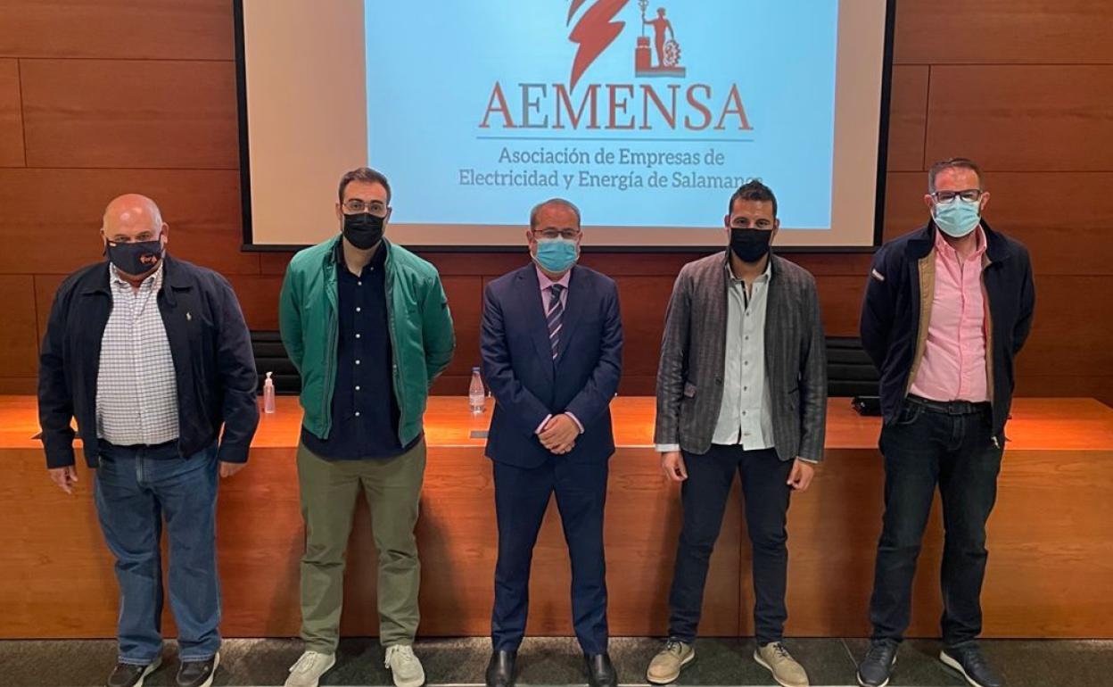 La junta directiva de AEMENSA en su presentación 