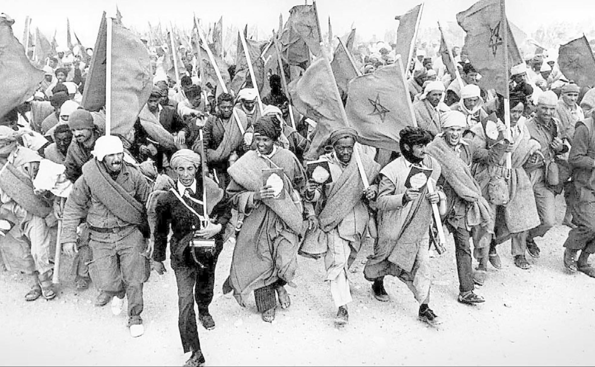 Voluntarios de la Marcha Verde convocados por Hassan II en 1975.