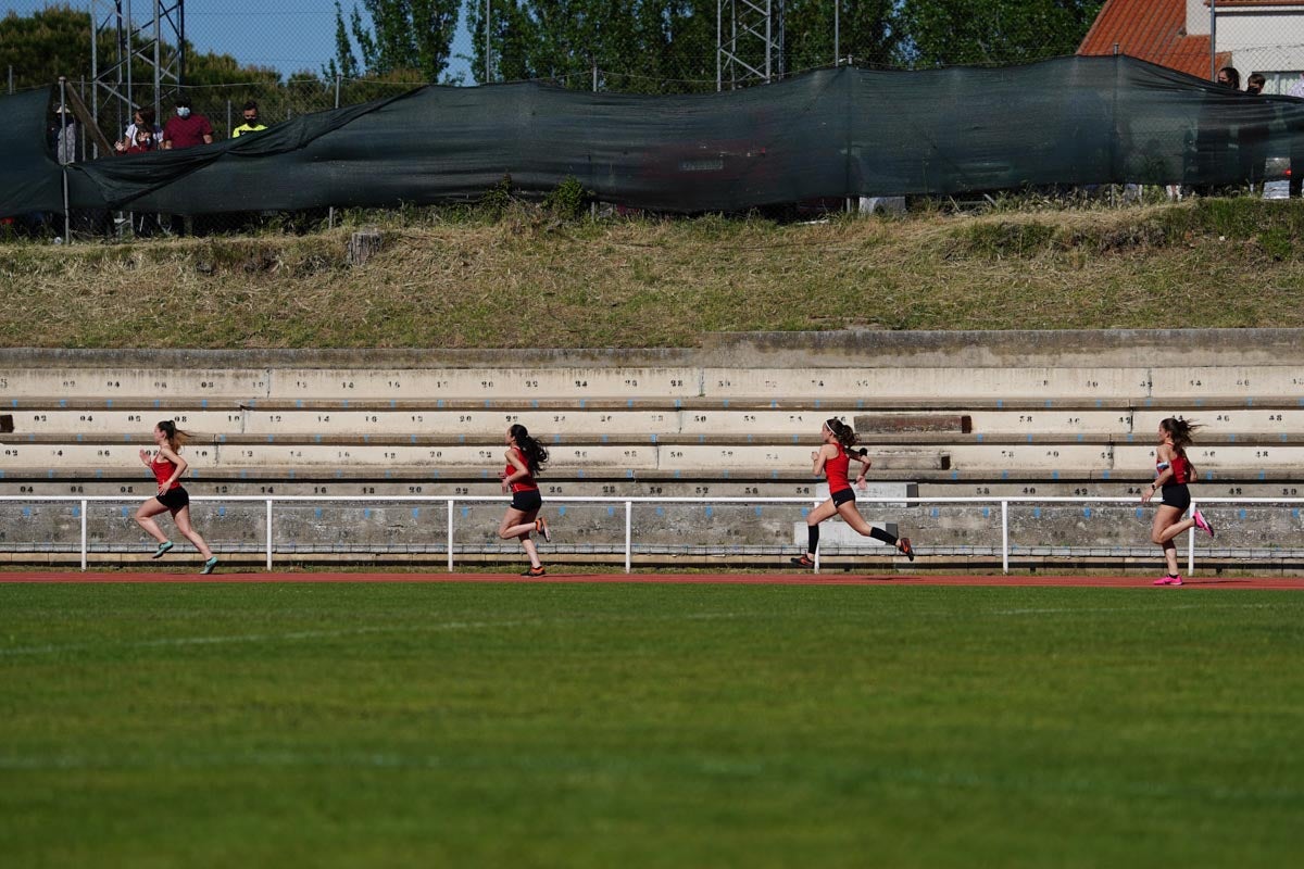 Jornada de atletismo en Las Pistas del Helmántico