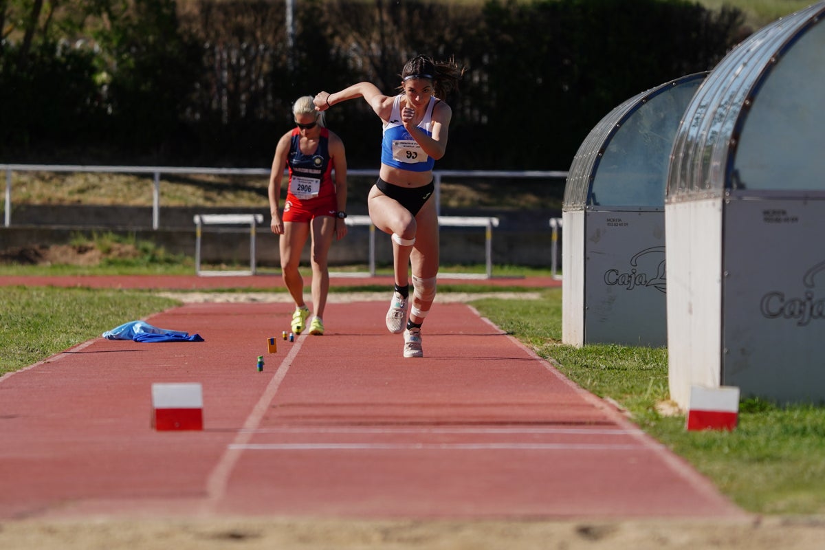 Jornada de atletismo en Las Pistas del Helmántico