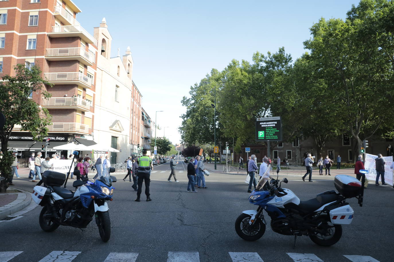 Fotos: Los vecinos reclaman el reinicio de las obras del centro de salud de la Magdalena