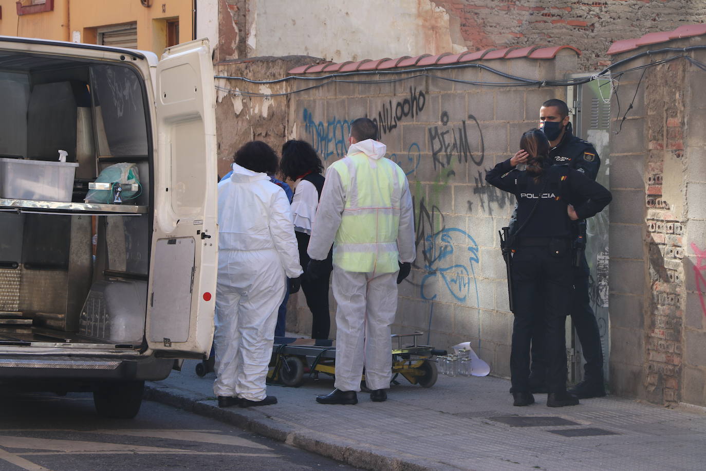 Fotos: Localizan un cadaver en El Crucero