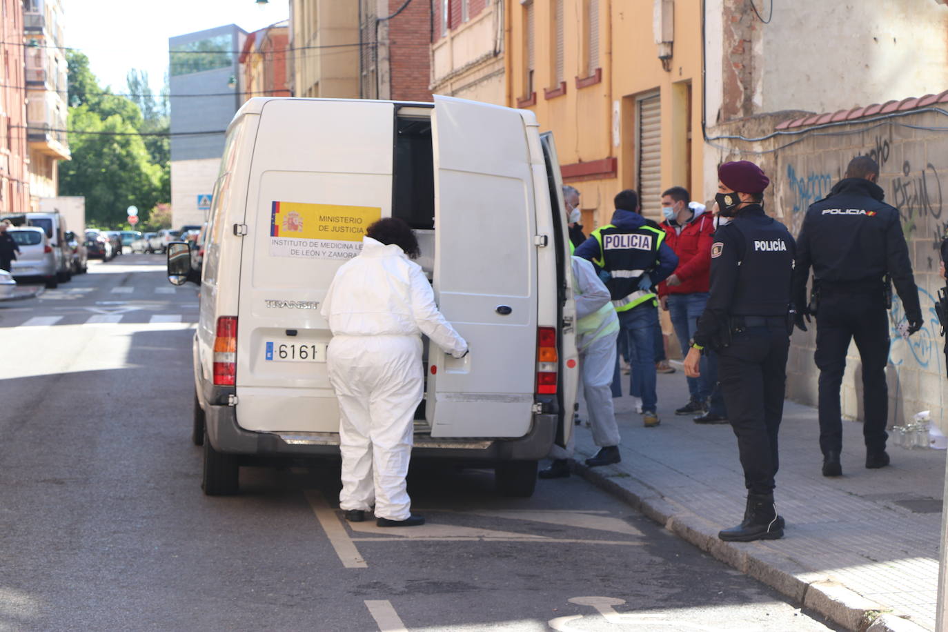 Fotos: Localizan un cadaver en El Crucero