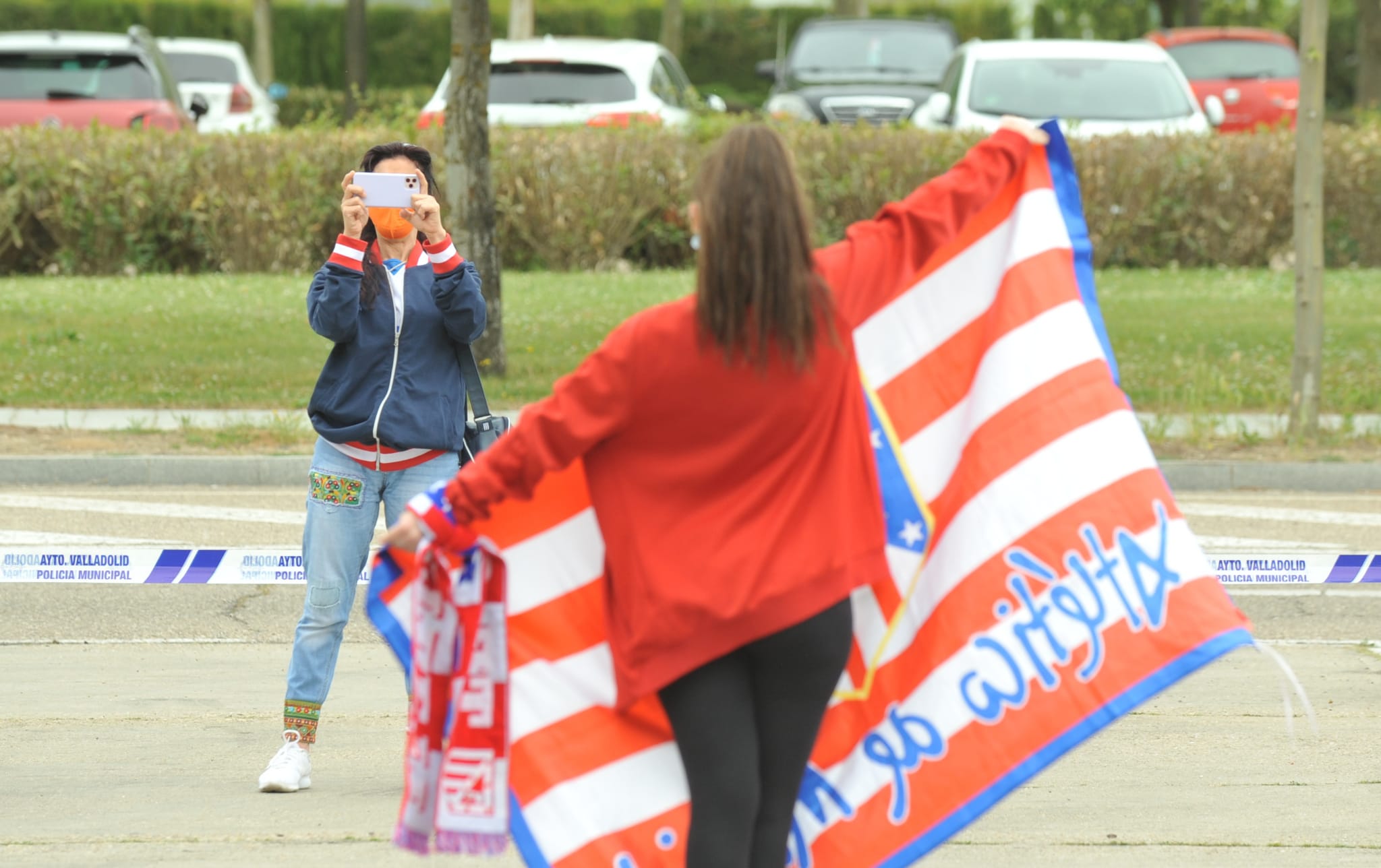 Fotos: La afición del Atlético de Madrid toma Valladolid