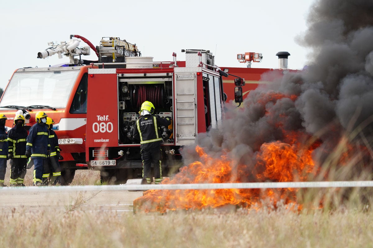 Maniobras del simulacro VEGA21 en la base aérea de Matacán, Salamanca 