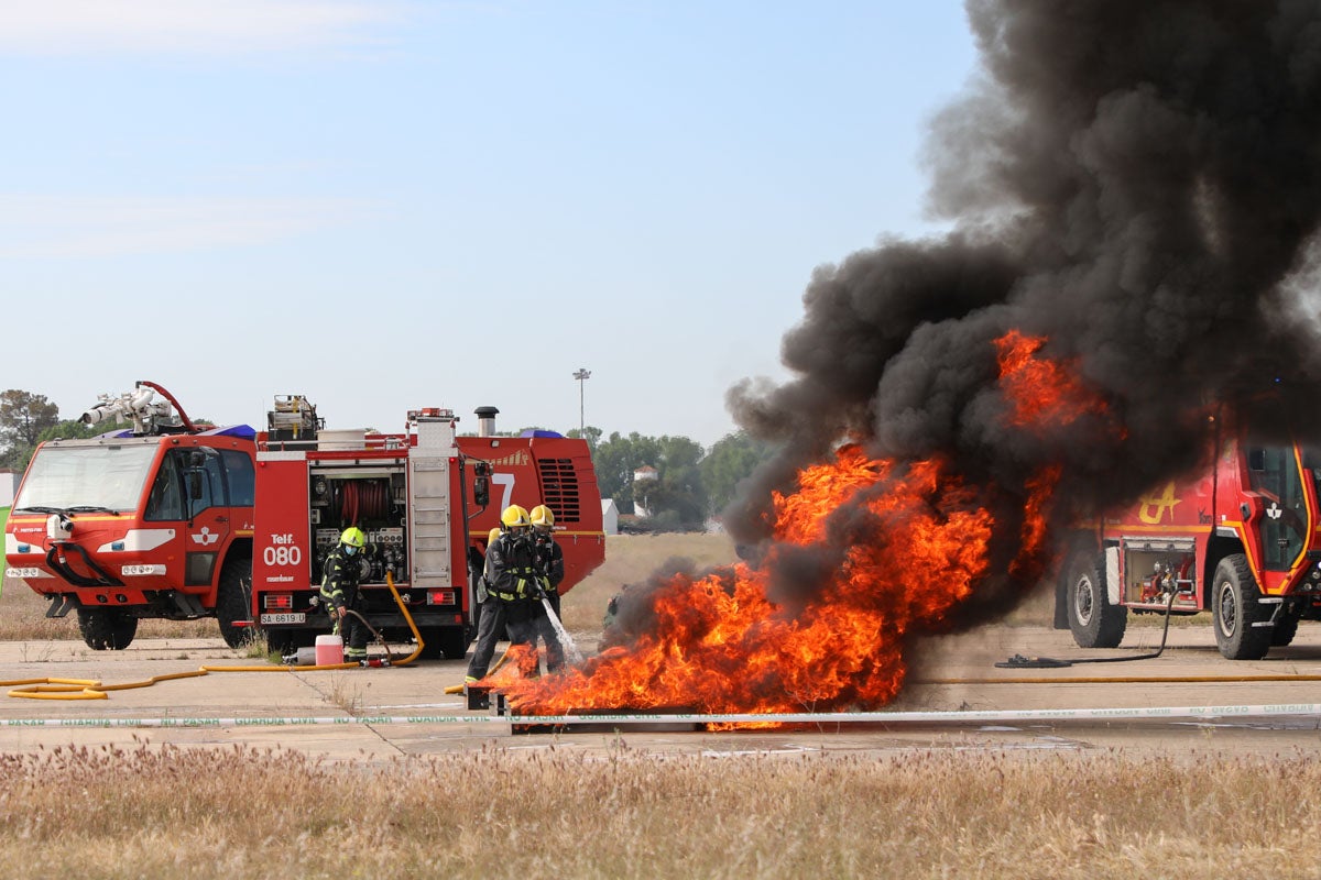 Maniobras del simulacro VEGA21 en la base aérea de Matacán, Salamanca 