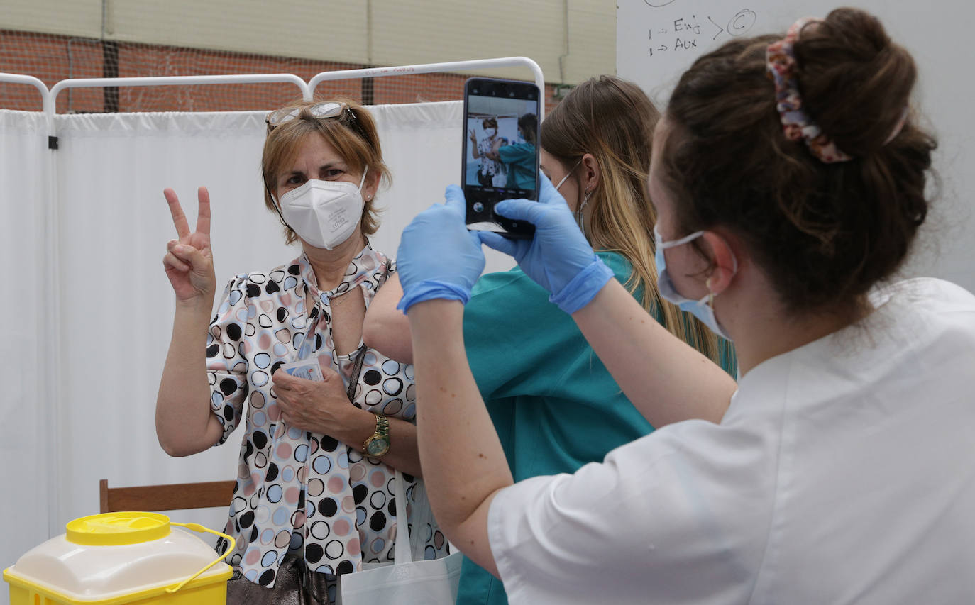 Fotos: Las cosechas de 1962 y 1963 reciben la vacuna en Palencia