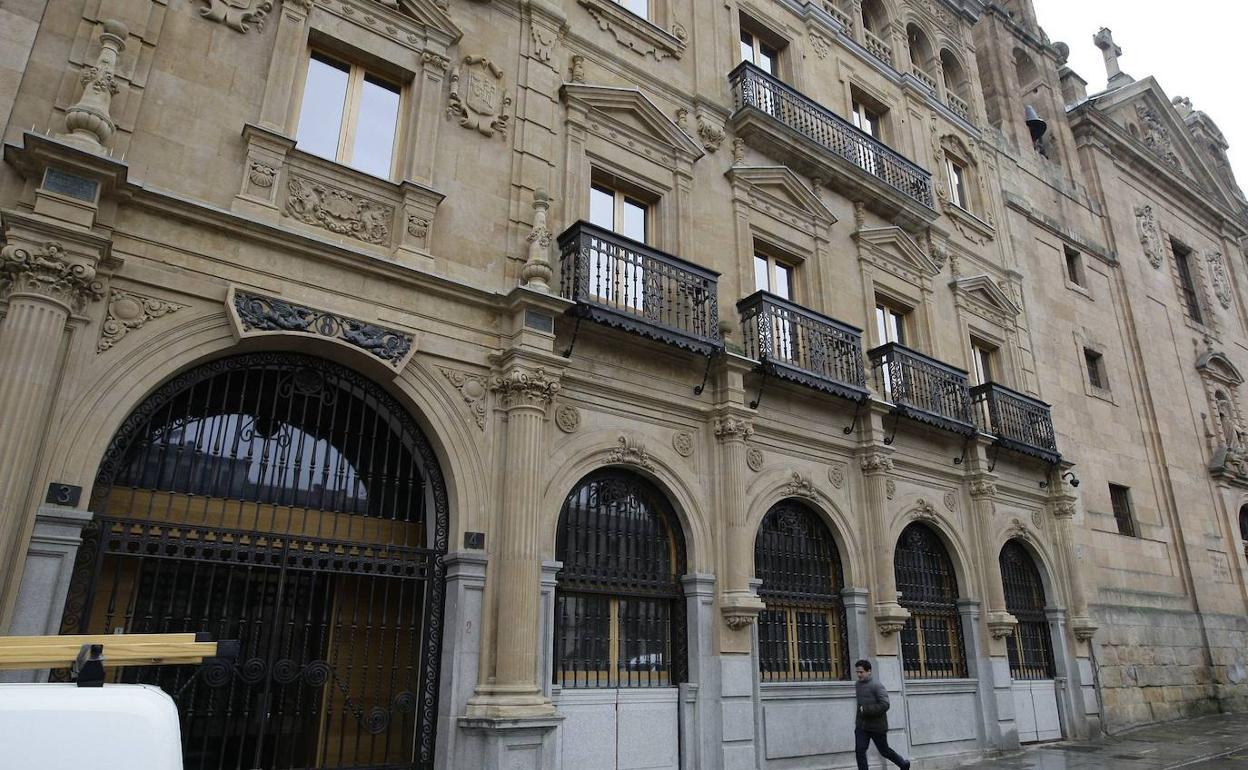 Edificio del centro de la Memoria Histórica de la plaza de los Bandos