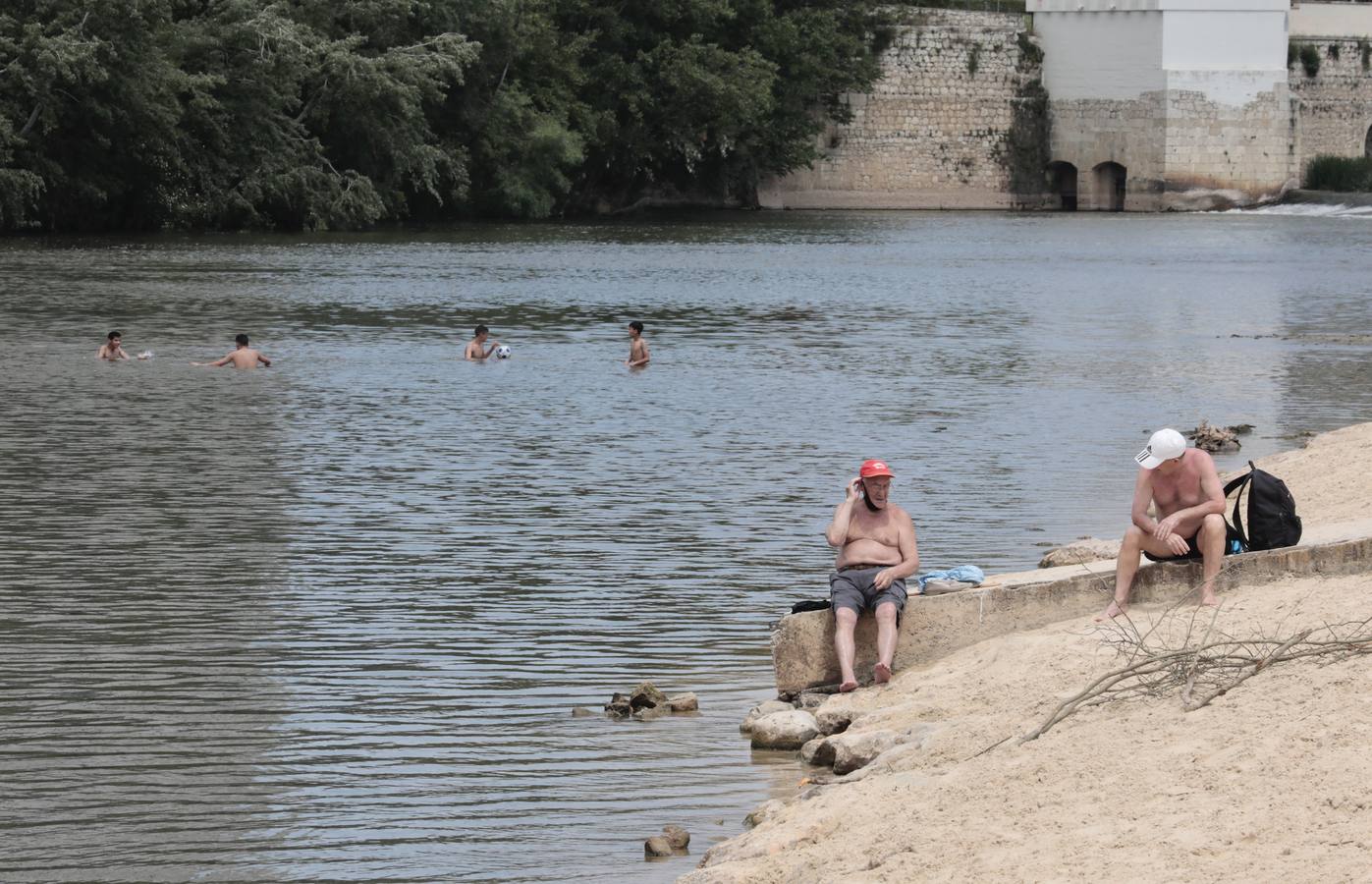 El calor saca a los vallisoletanos a la calle